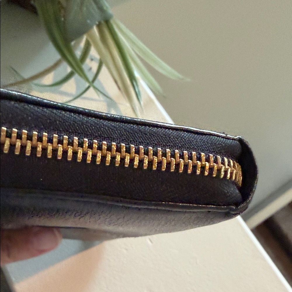 Coach Black Leather Zip-Around Wallet - Picture 4 of 9